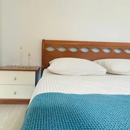 на дорошенка 1, краща локація,центр Apartment *