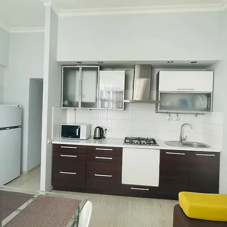 на дорошенка 1, краща локація,центр