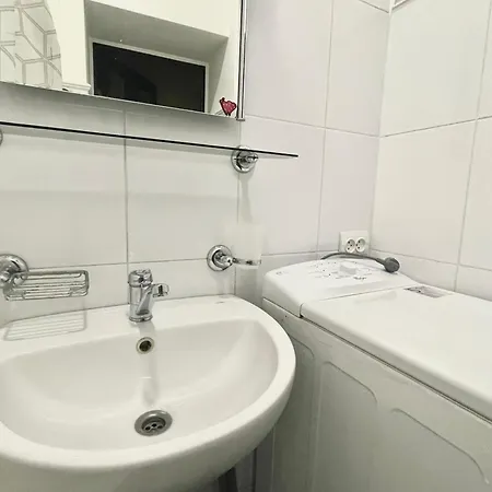 на дорошенка 1, краща локація,центр Apartment *