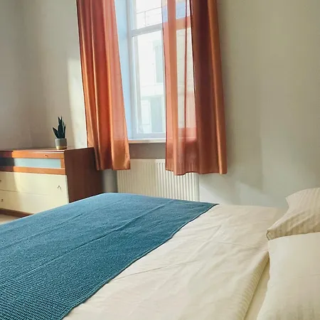 на дорошенка 1, краща локація,центр Apartamento Leópolis