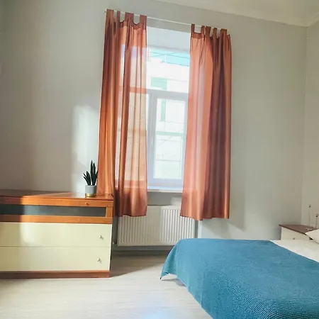 на дорошенка 1, краща локація,центр Apartamento *